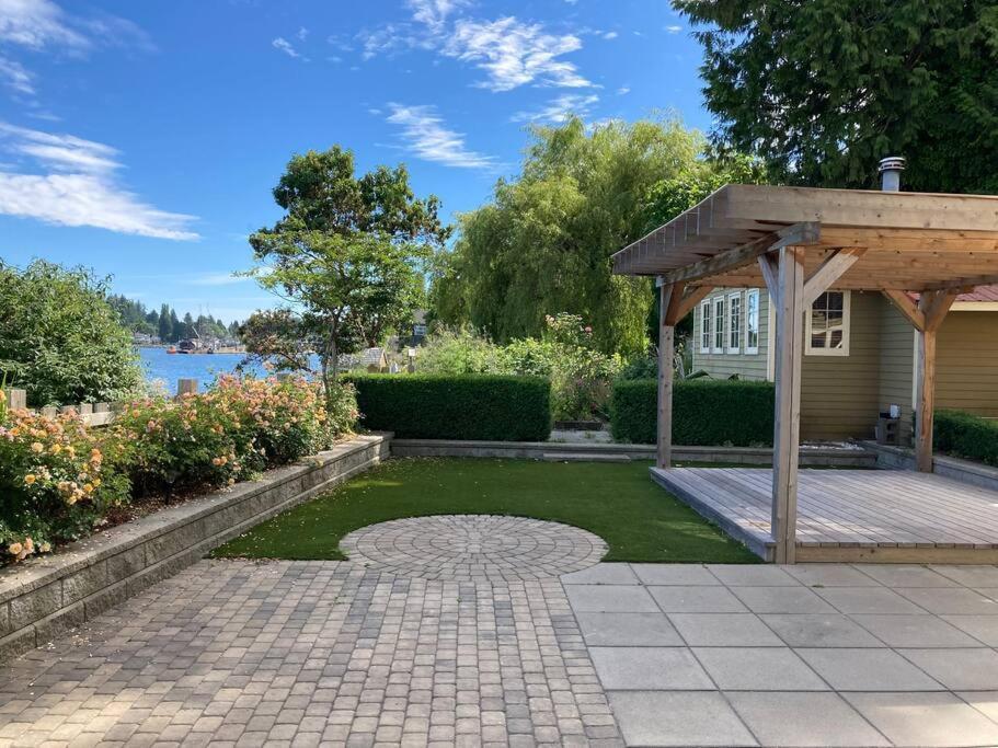 Iconic 3-Story Waterfront 'Marina House' W/ View Villa Гибсънс Екстериор снимка